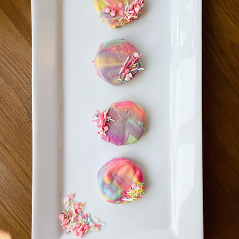 Tie Dye Oreos - Stickers and Stilettos Dipped Oreos, Latest Clothing Trends, Best Aunt, After School Snacks, School Snacks, Candy Melts, My Wardrobe, Wax Paper, The Good Old Days