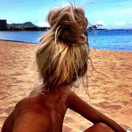 Top Knots, Good Hair Day, Hair Envy, Love Hair, Beach Hair, Hair Dos, Messy Hairstyles, Messy Bun, Top Knot