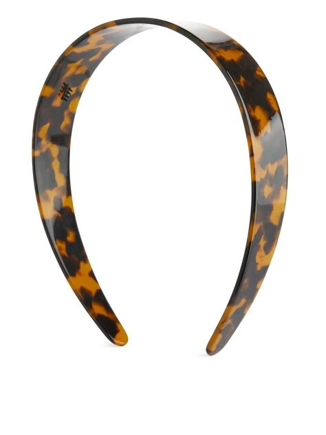 Discover the perfect piece of jewelry to elevate your style! ✨💍 Click the link to explore our stunning collection, featuring everything from elegant necklaces to chic earrings. Whether you're looking for a statement piece or something subtle, we have it all. Don’t miss out—find your next favorite accessory today! 😊🙀 Tortoise Shell Pattern, Tortoise Shell Headband, Tortoiseshell Headband, Tortoise Headband, 2024 Predictions, Styling Essentials, Lychee Martini, Alice Headband, Outfit Png