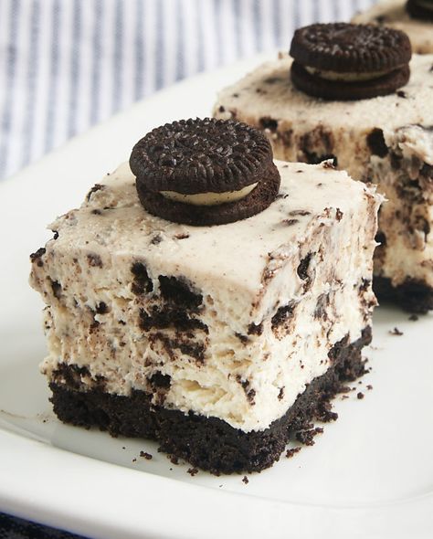 Butter Pecan Cheesecake, Oreo Cheesecake Bars, Oreo Desserts, Cookies And Cream Cheesecake, Cream Cheesecake, Cheesecake Bar Recipes, Oreo Recipes, Salty Cake, Bake Cheesecake