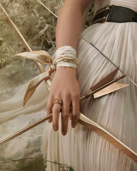 Princess Archery Aesthetic, Greek Queen Aesthetic, Artemis Core Aesthetic, Athena Core Aesthetic, Artemis Greek Goddess Aesthetic, Sun Queen Aesthetic, Apollo Daughter Aesthetic, Daughter Of Artemis Aesthetic, Athena Vibes