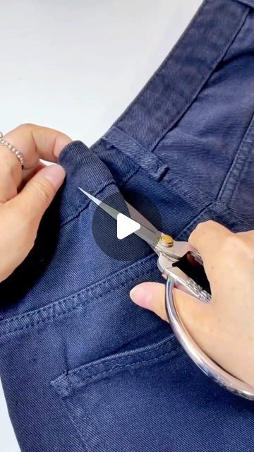 Easy Diy Clothing Alterations, How To Make A Waistband Smaller, Altering Clothes Smaller, Clothes Alterations Diy, Tailoring Hacks, Easy Sewing Clothes, Hand Sewing Hacks, Alterations Clothing, Diy Clothes Makeover