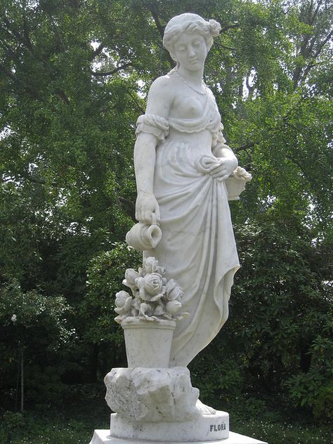 the Goddess Flora~Victorian Marble Statue of Flora by raaen99, via Flickr Goddess Of Flowers, Italian Statues, Formal Garden Design, Marble Rock, Pool And Garden, Roman Statue, Greek Statues, Asian Garden, Roman Sculpture