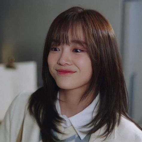 Shin Ha Ri Outfits Business Proposal, Business Proposal Haircut, Business Proposal Hairstyle, Shin Hari Kdrama Hair, Business Proposal Hari, Shin Hari Business Proposal, Long Hairstyles With Layers, Shin Hari, Hairstyles With Layers