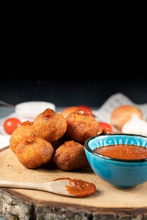 Fried Feta Cheese Balls Fried Feta Cheese, Feta Cheese Ball, Fried Feta, Cheese Ball Dip, Classic Appetizers, Deep Frying Pan, Gouda Cheese, Cheese Balls, Cheese Fries