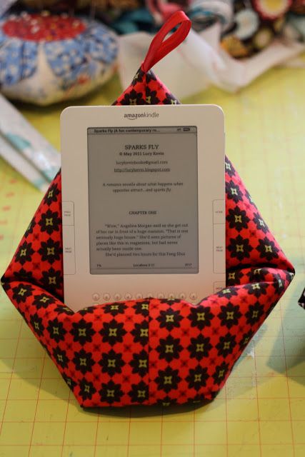 Reading Pillow Tutorial, Kindle Pillow, Tablet Pillow, Book Pillow, Sewing Gifts, Fabric Projects, E Reader, Pad Cover, Learn To Sew