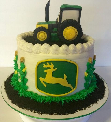 Rice krispy tractor on a John Deere cake :) Tractor Birthday Cakes, John Deere Cake, John Deere Birthday Party, Farm Birthday Cakes, John Deere Party, John Deere Birthday, Deer Cakes, Tractor Cake, Tractor Birthday Party