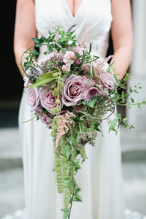 30 Best Wedding Bouquets Of 2015 Flash Mob Wedding, Theatre Set Design, Waterfall Bouquet, Mob Wedding, Trailing Bouquet, Rachel Simpson, Arranging Flowers, Hackney London, Bouquet Bride