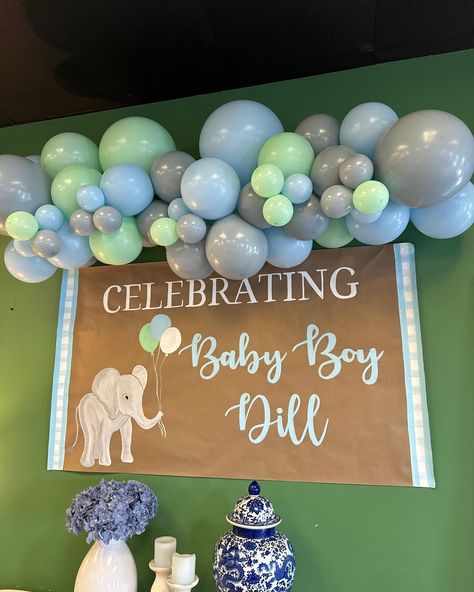 Celebrating Baby Boy Dill! 🍼👶🏻#handpaintedbanners #paintedbanner #babyshowerdecorations #babyshower Baby Shower Painted Banner, Oh Boy Baby Shower Ideas, Baby Shower Banner Ideas, Painted Banner, Baby Shower Banners, Gender Reveal Banner, Neutral Shower, Baby Banners, Paper Banners