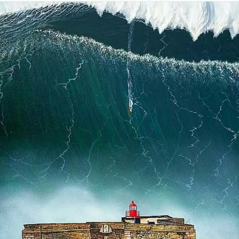 Nazaré Portugal Biggest waves Surf Nazare Portugal, Big Wave Surfing, Huge Waves, Perfect Storm, Surf Life, North Beach, Kitesurfing, Surfing Waves, Windsurfing