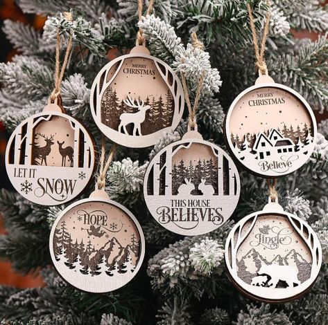 Outdoor Tree Decorations, Rustic Christmas Ornaments, Cozy Christmas Decor, Rustic Ornaments, Hanging Tree, Outdoor Party Decorations, Wood Christmas Tree, Christmas Hanging, Snowflake Decorations