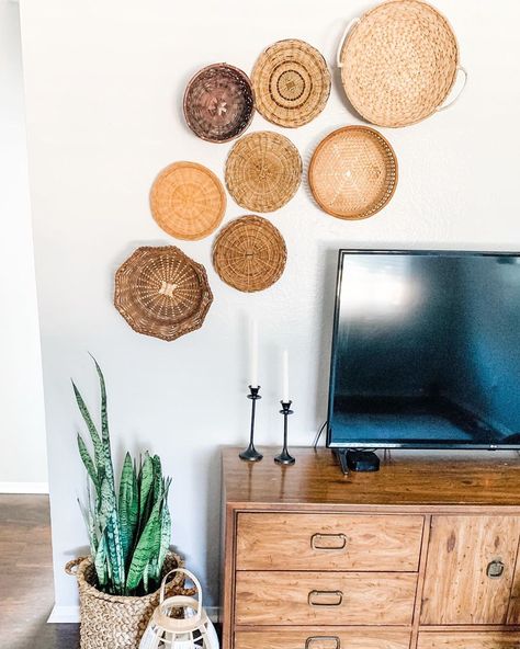 Vance Design Collective on Instagram: “I’m down a kid today and taking advantage of it 🙌🏻. So in between laundry, cleaning, and attempting to exercise (I actually laughed out…” Basket Walls Boho Living Room, Basket Walls Boho, Basket Walls, Wicker Wall Decor, Nice House, Wicker Wall, Tv Wall Decor, Basket Wall, Basket Wall Decor