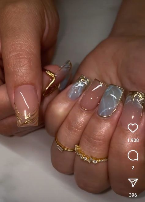 Grown Woman Nail Designs, Square Nail Designs Aesthetic, Natural Square Nails Short Design, Nice Nail Designs Classy, High Class Nails, Sorry Nail Designs, Universal Nail Ideas, Green Nails Ideas Square, Solid Nails With Design