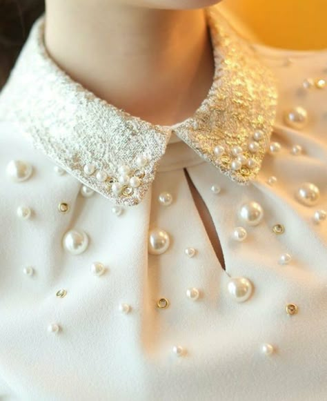 Sleeve Details Fashion, Simple Frock Design, Neck Designs For Suits, Women Blouses Fashion, Bead Embroidery Patterns, Simple Pakistani Dresses, Neckline Designs, Embroidery Designs Fashion, Fashionista Clothes