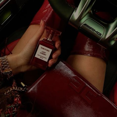 Tom Ford Lost Cherry, Lost Cherry, Earthy Fragrance, Cherry Wine, Feminine Fragrance, Cora Reilly, Slytherin Aesthetic, Warm Fragrance, Cherry Cola