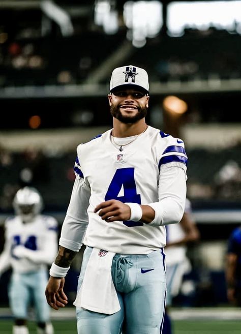 Dak Prescott Wallpaper, Black Football Players, Football Studs, Dak Prescott Dallas Cowboys, Dallas Cowboys Decor, 32 Nfl Teams, Dallas Cowboys Wallpaper, Nick Wooster, Dallas Cowboys Players