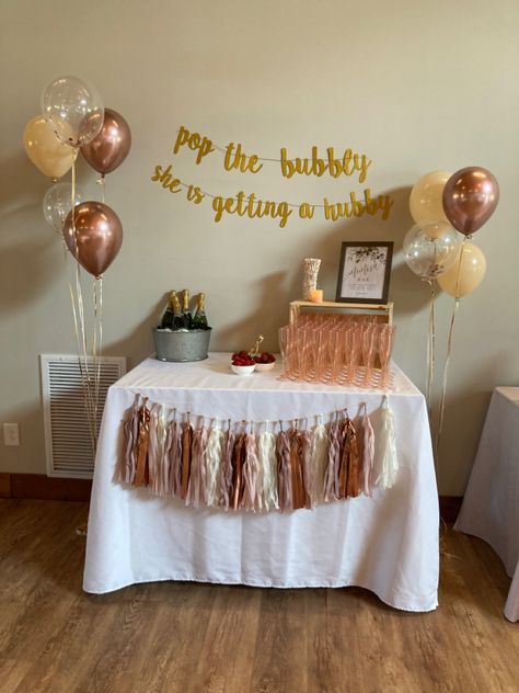 Mimosas Bar Bridal Shower Brunch Party, Mimosa Bridal Shower Ideas, Champagne Brunch Bridal Shower Ideas, Mimosa Bar Bridal Shower Decor, Bridal Champagne Brunch, Brunch And Bubbly Bridal Shower Ideas, Champagne Brunch Bridal Shower Ideas Mimosa Bar, Mimosa Bar Sign Bridal, Sedona Bachelorette