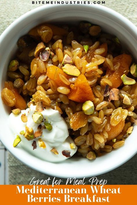 Top view of a bowl filled with wheat berries, dried fruits, chopped nuts and yogurt dolloped on top. Wheat Berries Breakfast, Wheat Berry Recipes, Berries Breakfast, Bulgarian Yogurt, Mediterranean Breakfast, Berry Breakfast, Yogurt Milk, A Healthy Breakfast, Wheat Berries