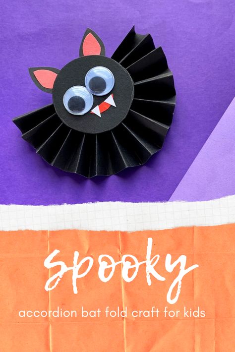 Spooky accordion fold bat craft for kids Spooky Craft, Dekorasi Halloween, Bat Craft, Bricolage Halloween, Halloween Decorations For Kids, Halloween Crafts For Toddlers, Homemade Halloween Decorations, Fun Halloween Crafts, Halloween Arts And Crafts