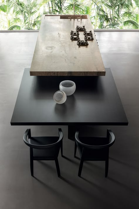 Ratio, new kitchen collection by Vincent Van Duysen Vincent Van Duysen Kitchen, Pitt Cooking, Cooking Island, Vincent Van Duysen, Island Table, Kitchen Island Table, Kitchen Dinning, Low Tables, Kitchen Collection