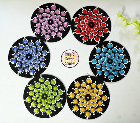 Art Classroom Organization, Mandala Coasters, Painted Coasters, Dotted Drawings, Mosaic Art Diy, Mandala Jewelry, Mandala Art Therapy, Mandala Artwork, Mandala Rocks