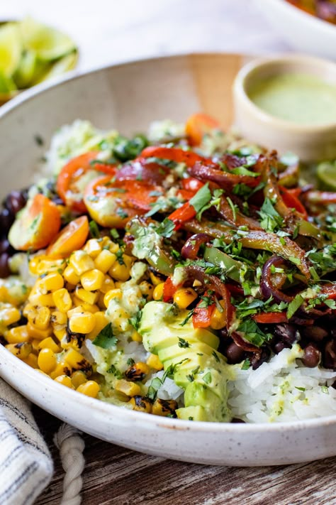 Fajita Veggie Burrito Bowls - This Savory Vegan Fajita Veggies, Vegan Bean, Veggie Burrito, Dinner Vegan, Cilantro Sauce, Christmas Meals, Healthy Yogurt, Wfpb Recipes, Quick Vegan