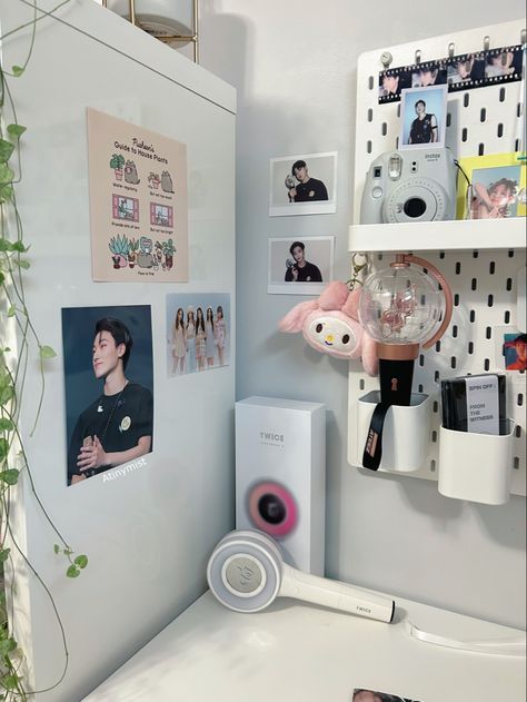 #kpop #kpoproom #ateez #twice Kpop Desk Inspiration, Ateez Room Aesthetic, Kpop Fan Aesthetic Room, Desk Inspo Kpop, Ateez Room Decor, Kpop Stationary Desk, Desk Decor Aesthetic Kpop, Kpop Desk, Bts Room