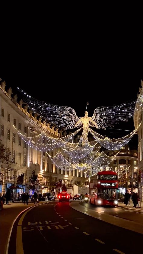 New Years London, December In London, Vision Board London, December Vision Board, London Christmas Wallpaper, London New Years Eve, London Christmas Aesthetic, Christmas In Usa, Nye London