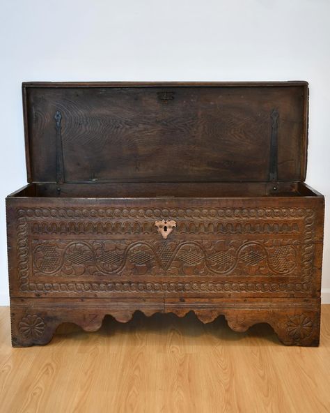 1719 was a fine year 🤌 Antique continental oak dowry chest with carved front of vines and flowers, dated 1719. Dimensions: 29”H x 59”W x 21”D. $1,050. Available online and in store. Eligible for nationwide shipping 🚀. 🦎saltlizardnyc.com 📍155 Powers St, Brooklyn Vines And Flowers, Vines, Brooklyn, Salt, In Store, Carving, Flowers