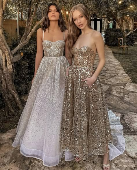 White Dress Bride, Prom 2022, Sparkly Wedding Dress, Matric Dance, Gold Prom Dresses, Sweetheart Prom Dress, Evening Party Gowns, Prom Dress Ideas, Prom Inspo