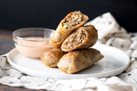 Cajun Boudin Egg Rolls - Cooks With Soul Boudin Egg Rolls, Boudin Recipe, Boudin Sausage, Boudin Balls, Egg Roll Recipe, Sweet Red Bean Paste, Processor Recipes, Sweet Red Bean, Remoulade Sauce