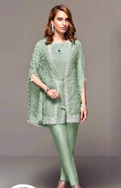 Kaftan dresses ideas 2022 Winter Dress, New Kaftan Designs, Kaftan Dress Design, Winter Dress Design, Latest Pakistani Dresses, Doritos Nachos, Kaftan Dresses, Pakistani Dresses Online, Pakistani Street Style