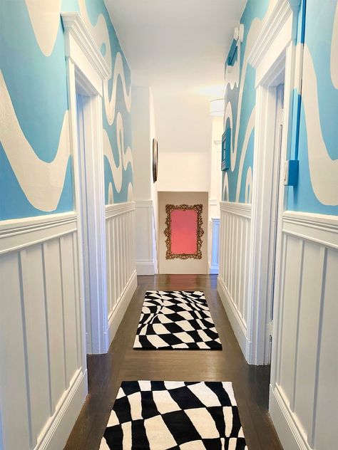 Maximalist Hallway Ideas, Hallway Wall Mural Ideas, Maximalism Hallway, Hallway Mural Ideas Diy, Hallway Wall Mural, Hallway Mural Ideas, Maximalist Hallway, Funky Hallway, Hallway Paint Ideas