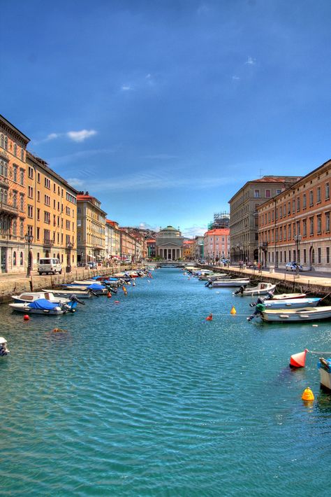 Trieste, Italy -- where I would have no choice but to kayak_all the time! Trieste Italy, Italy Landscape, Living In Italy, Italy Tours, Italy Photography, Grand Canal, Europe Summer, Visit Italy, Rome Travel