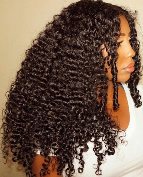 Take Care Of Curly Hair, Effortless Hair, Curly Fro, Beautiful Curly Hair, Hairdos For Curly Hair, Black Curly Hair, Curly Hair Inspiration, Hair Laid, Curly Girl Hairstyles