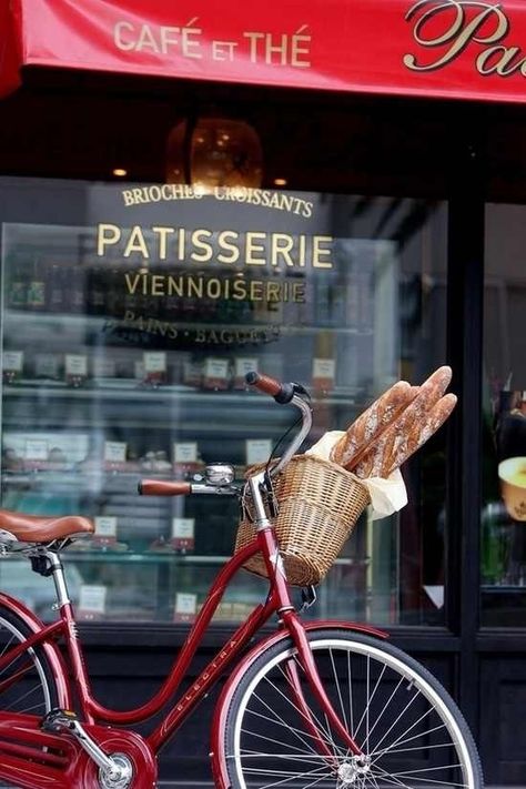 Baguettes in the basket of a bicycle. Shop Fronts, I Love Paris, Nordic Interior, Paris Travel, Store Fronts, Lyon, Interior Designer, Paris France, Disneyland