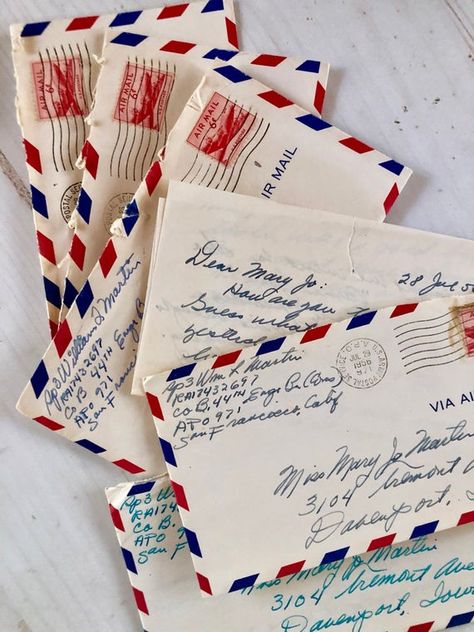 This listing is for a bundle of 5 vintage, handwritten letters and envelopes. You may or may not receive one TYPED letter, the others will be handwritten. These letters are from the mid 1950’s, and they are written by a soldier, Bill, to his little sister back home. The handwriting is mostly Old Handwritten Letters Aesthetic, Old Envelope Aesthetic, Vintage Handwritten Letters, Vintage Letter Envelope, Vintage Letters And Envelopes, Vintage Love Letters Hand Written, Watercolour Journal, Punk 57, Etsy Packaging