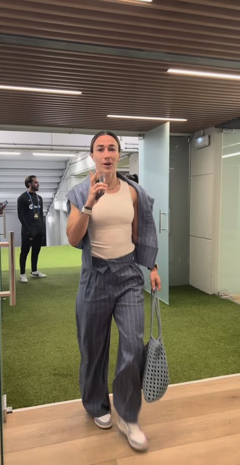 Lucy Bronze Style, Football Wives, Lucy Bronze, Footballers Wives, Chelsea Football, Womens Football, Fit Check, Chelsea, Summer Outfits