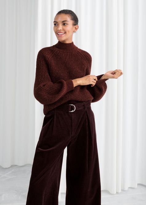 & Other Stories Oversized Mock Neck Sweater in Burgundy $89 Mock Neck Sweater Outfit, Simple Classic Outfits, Study Abroad Outfits, Red Wardrobe, Burgundy Trousers, Fall Fashion Sweaters, Raglan Knit, Abroad Outfits, Textures Fashion