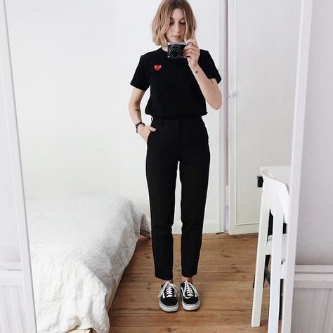 #casual #outfit #summer Brittany Bathgate, Look Grunge, Wearing All Black, Mode Casual, Looks Black, Mode Inspo, Mode Inspiration, Outfits Casuales, Black Outfit