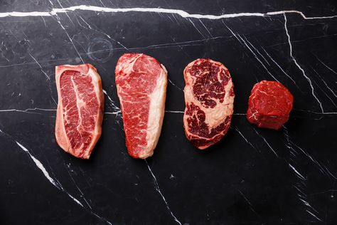 Beef Recepies, Mini Food Appetizers, Marbled Meat, Grilling The Perfect Steak, Mignon Steak, Healthy Cooking Oils, Dark Marble, Prime Beef