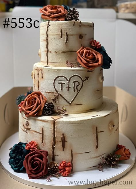 Cake Gallery - Gatlinburg's Little Log Wedding Chapel Deer Antler Wedding Cake, Rustic Western Wedding Cake, Country Chic Wedding Cake, Western Themed Wedding Cakes, Western Wedding Cake Topper, Wedding Cake Ideas Fall, Western Wedding Food Ideas, Mudding Wedding Cakes, Western Grooms Cake