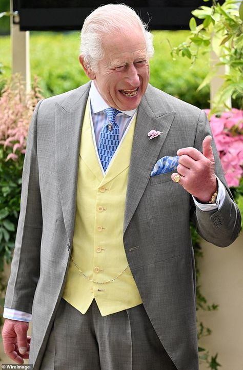 King of the racecourse! Charles leads the family as glamorous Zara and Princess Eugenie join him for Royal Ascot | Daily Mail Online Lady Gabriella Windsor, Royal Blue Coat, Family Gossip, King Picture, Ascot Races, Morning Suits, Black Umbrella, Royal Family News, Duke Of York