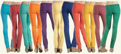 Skinny jeans | Things 2000s Kids Will Be Nostalgic About Coloured Jeans, Jeans Trend, Jean Trends, Colored Pants, Cute Jeans, Colored Denim, Colored Jeans, Spring Fashion, What To Wear