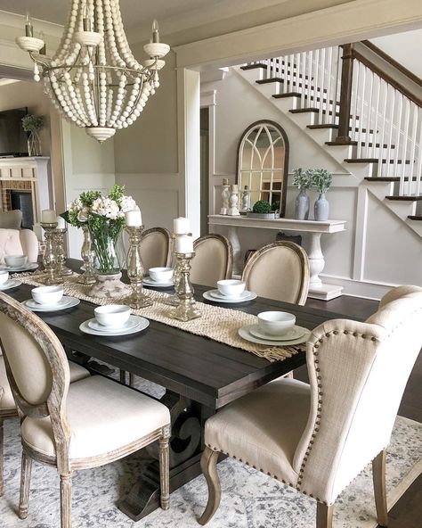 French Dinner, French Country Dining Room, Country Dining Rooms, French Country Dining, Dining Room Table Decor, Decor Shabby Chic, Small Kitchens, The Dining Room, Farmhouse Dining Room