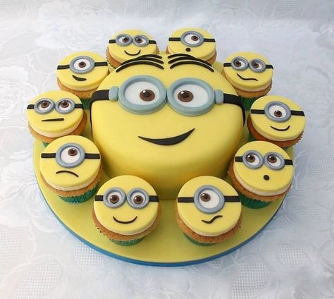 Minions Cake Ideas, Minions Cupcakes, Minion Design, Cakes Without Fondant, Birthday Cake Kids Boys, Minion Cakes, Minions Cake, Birthday Cake For Boyfriend, 9th Birthday Cake