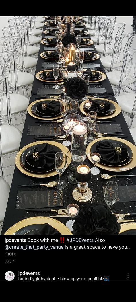 Black And Gold Floral Centerpieces, Black And Gold Party Decorations Classy, Black And Gold Wedding Table, Black And Gold Table Decorations, Black And Gold Wedding Reception, Black White Gold Wedding Theme, Gold Wedding Reception Tables, Poppin Bottles Baby, Birthday Cookout