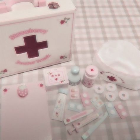 Hospital Core, Yami Kawaii Aesthetic, Menhera Aesthetic, Hospitalcore Aesthetic, Yumi Kawaii, Menhera Kei, Creepy Cute Aesthetic, Creepy Cute Fashion, Mikan Tsumiki