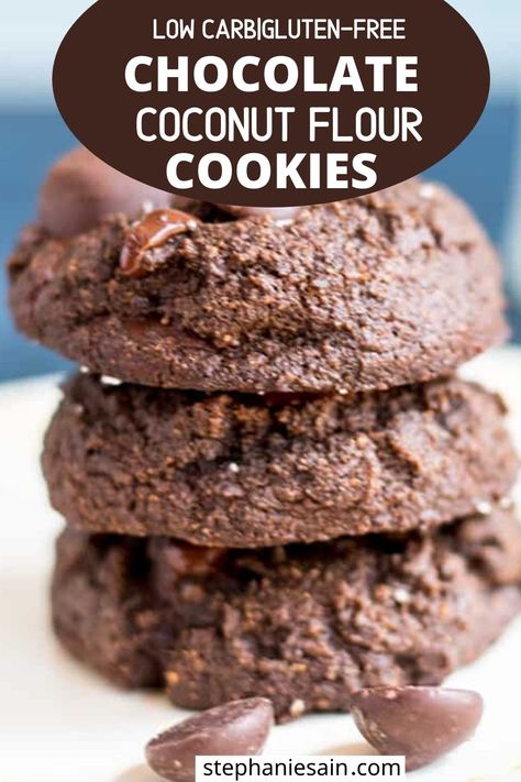 Coconut Flour Desserts, Dolce Poche Calorie, Galletas Keto, Coconut Flour Cookies, Coconut Flour Recipes, Healthy Low Carb, Low Carb Cookies, Low Carb Chocolate, Gluten Free Sweets