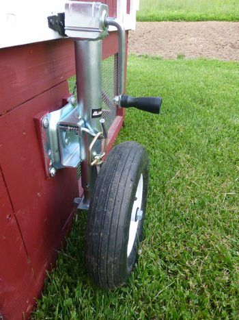 I'm building a DIY coop/tractor and its turning out kinda heavy. Any ideas for strong tires and... Diy Coop, Tractor Wheels, Mobile Chicken Coop, Easy Chicken Coop, Portable Chicken Coop, Chicken Pen, Chicken Tractors, Diy Chicken Coop Plans, Chicken Tractor